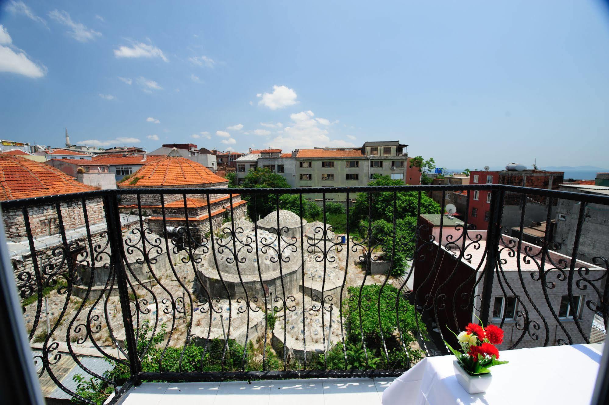 Oban Suites Istanbul Bagian luar foto